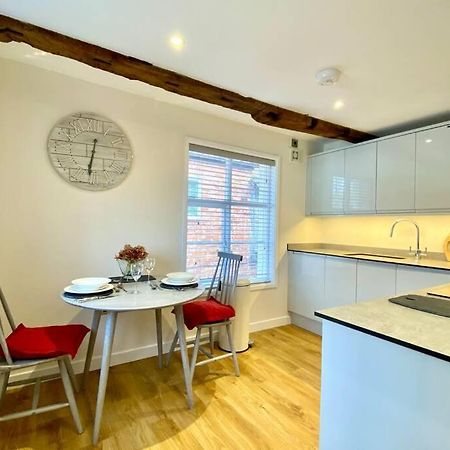 Tilly'S A Perfect Apartment In The Market Town Of Ledbury Kültér fotó