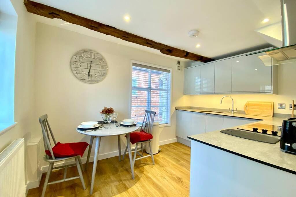 Tilly'S A Perfect Apartment In The Market Town Of Ledbury Kültér fotó