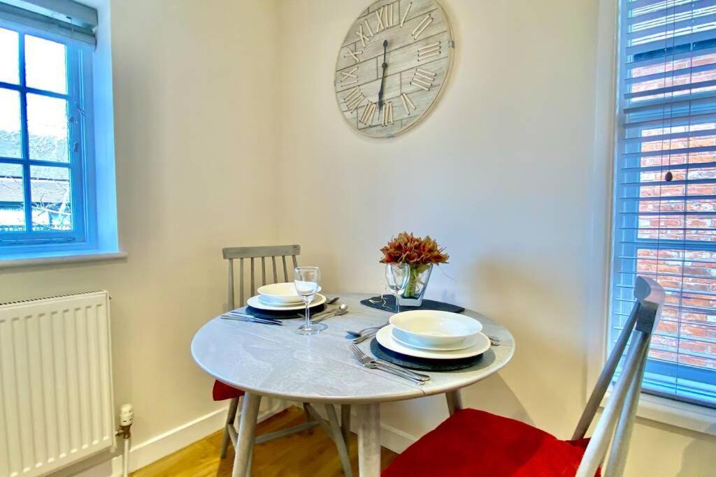 Tilly'S A Perfect Apartment In The Market Town Of Ledbury Kültér fotó